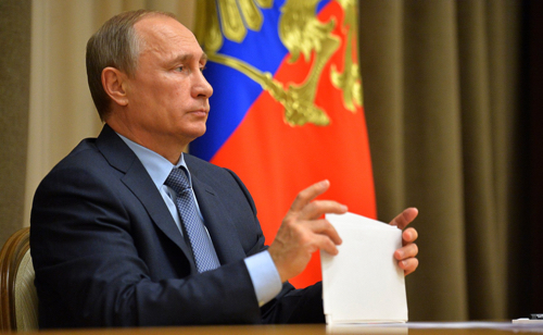 Результатом утвержденного Путиным закона станет вступление в силу с 1 января 2016 г. ограничений на закупку госорганами иностранного софта